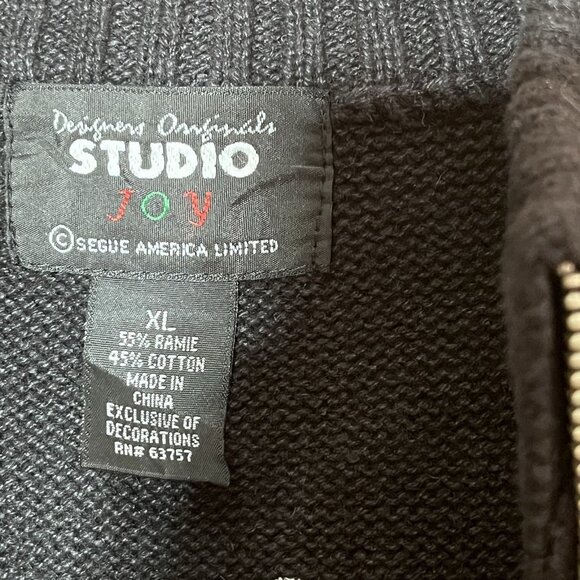 VTG Ugly Sweater Studio Joy Vest Embroidered XL Womens Christmas Skiers Winter - Picture 3 of 3